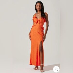ASTR The Label Dress
Orange Sorbae Ruffle Maxi Dress